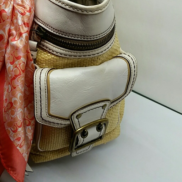 PRICE FIRM COACH LEATHER / STRAW  TOTE & WRISTLET - Picture 3 of 8